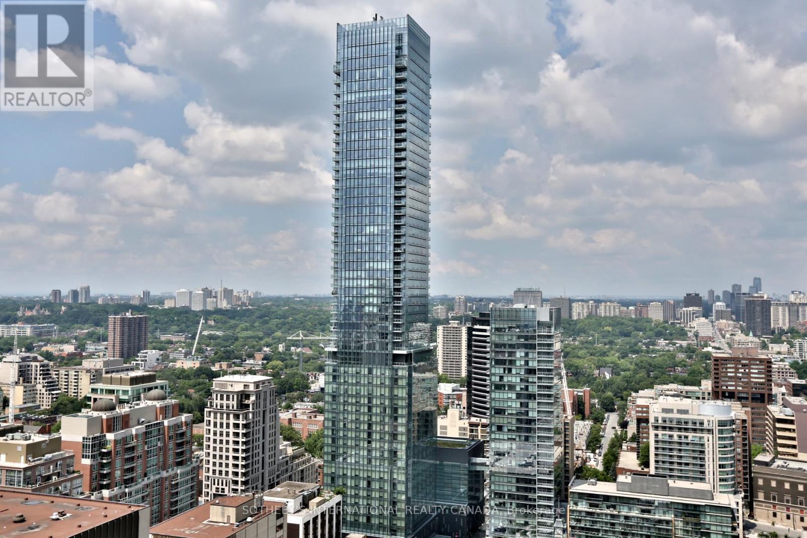 2503/2504 - 50 YORKVILLE AVENUE