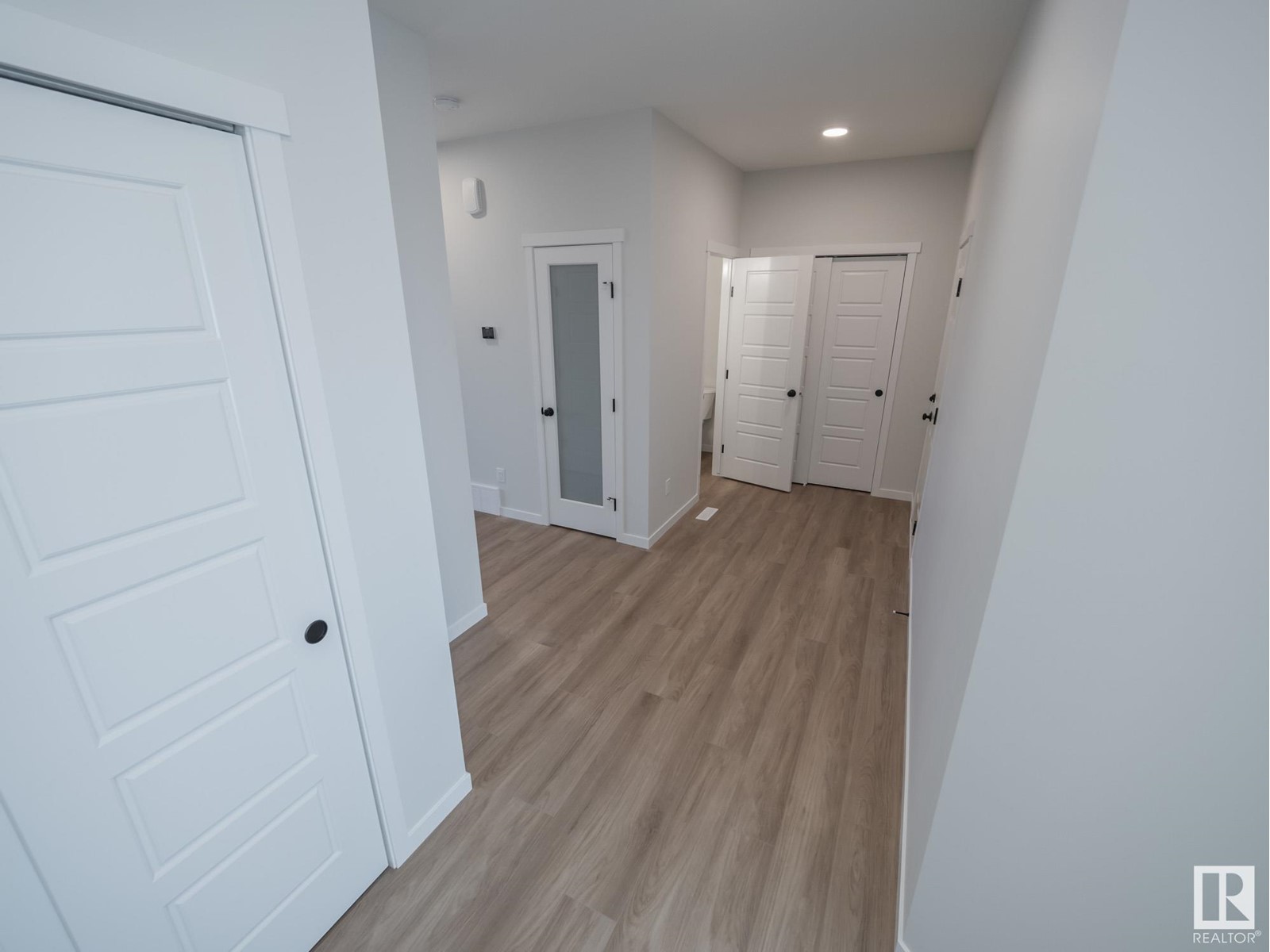 9331 227 ST NW