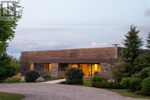 5211 TENTH LINE Erin ON N0B1T0