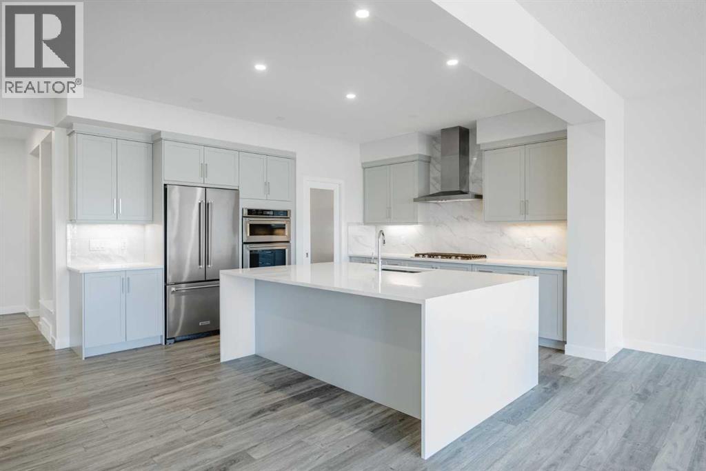 25 Legacy Glen Crescent SE