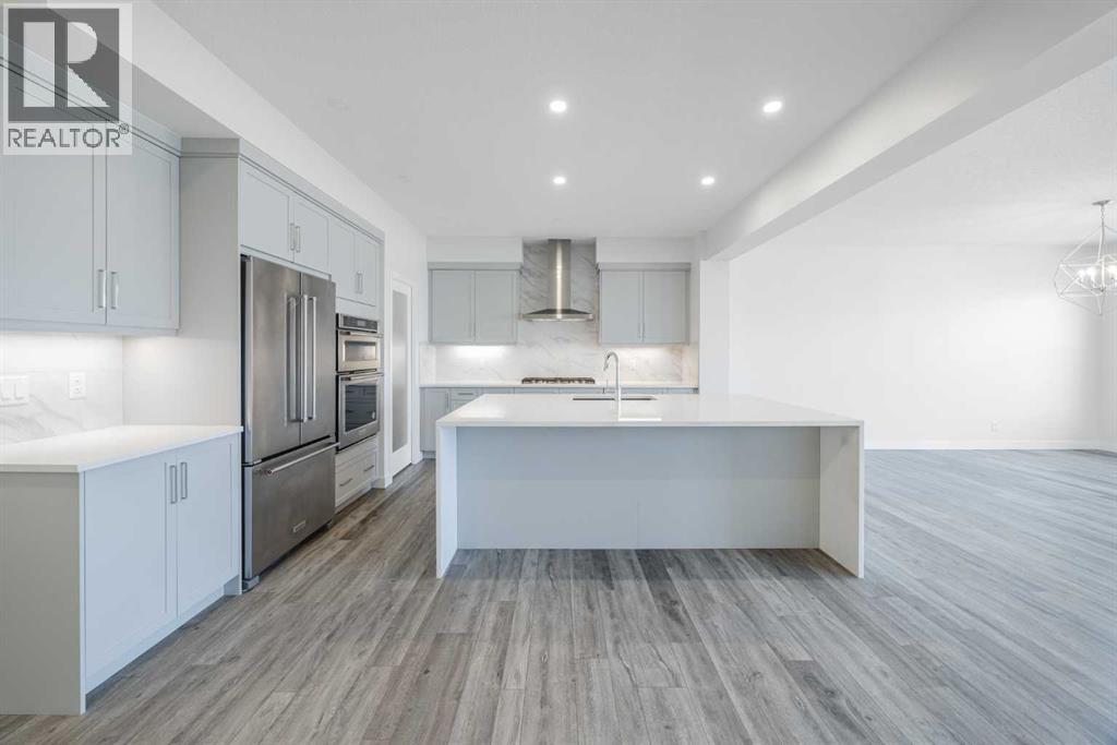 25 Legacy Glen Crescent SE