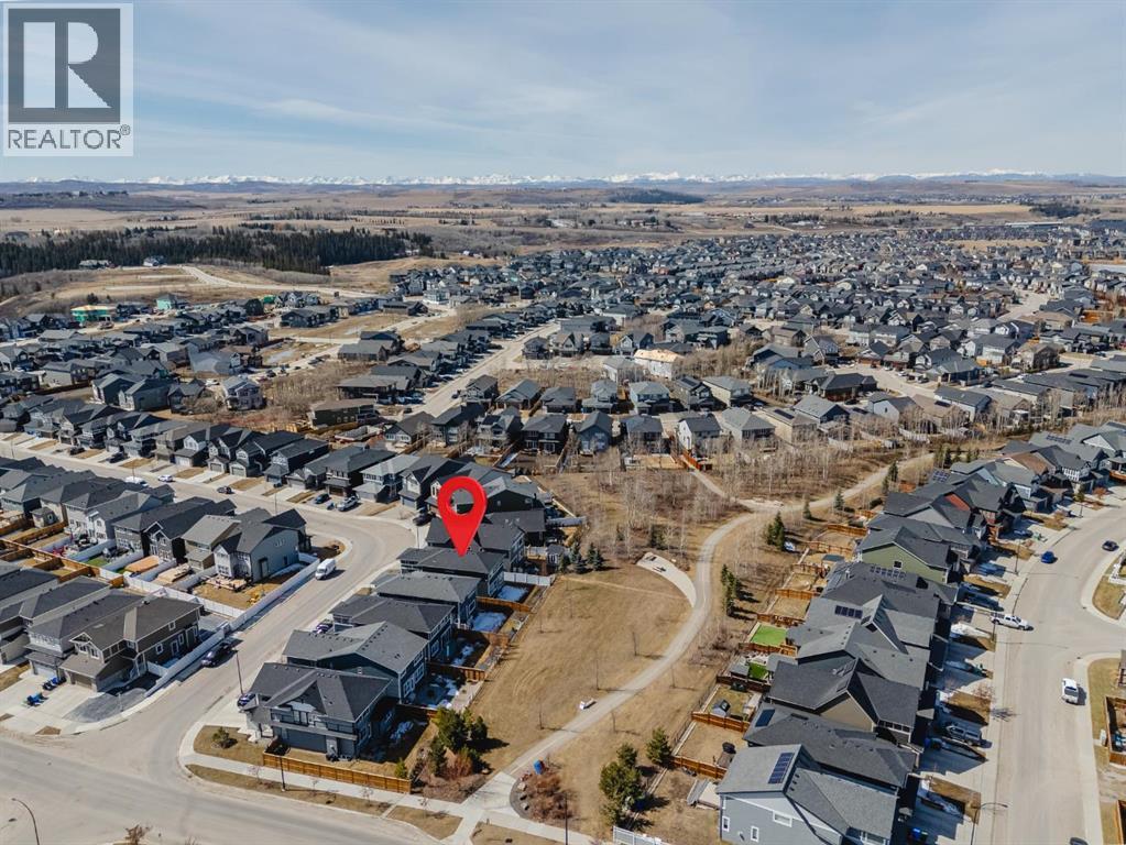 25 Legacy Glen Crescent SE