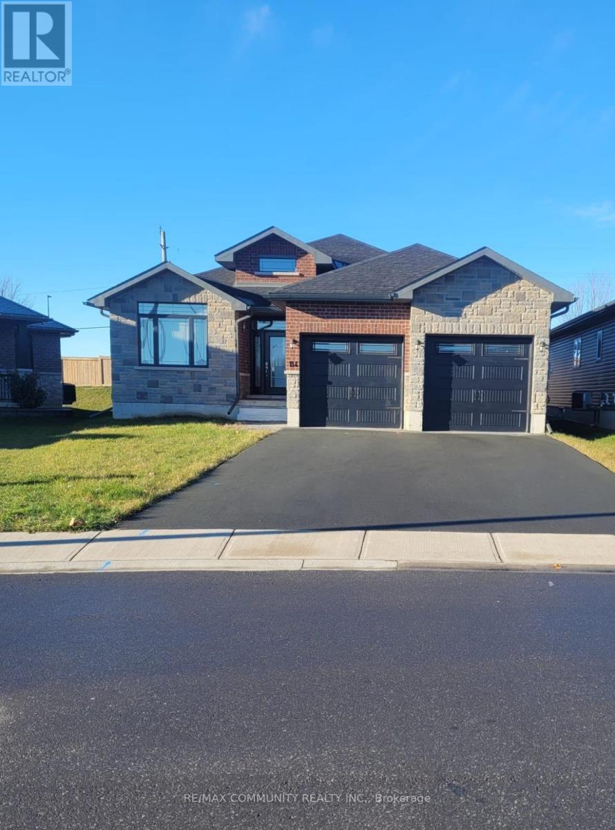 Photo 1 of 20 — 114 NORTHUMBERLAND BOULEVARD W, Quinte West (Murray Ward), ON K8V0L1