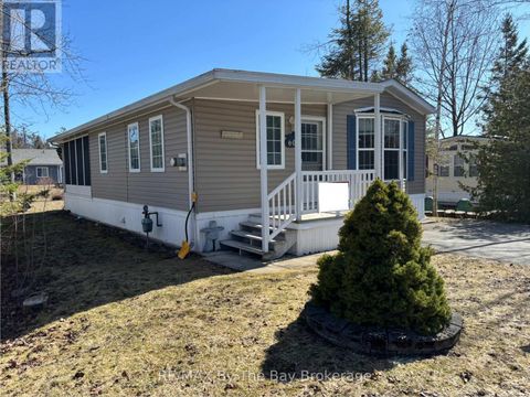 60 TOPAZ STREET Wasaga Beach ON L9Z1X7