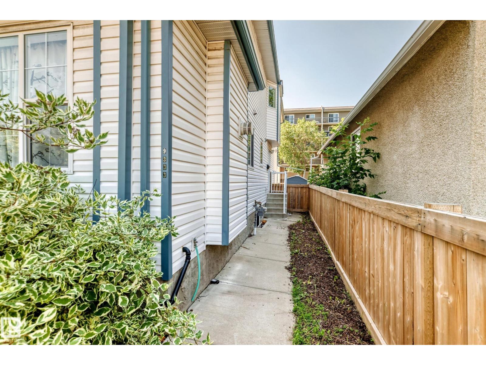9333 103a AV NW