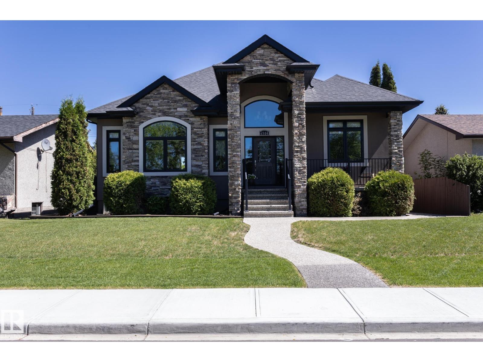6504 97 AV NW