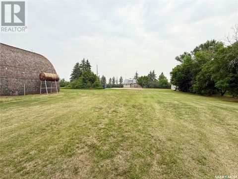 South Weyburn Acreage Weyburn Rm No. 67 SK S4H2K1