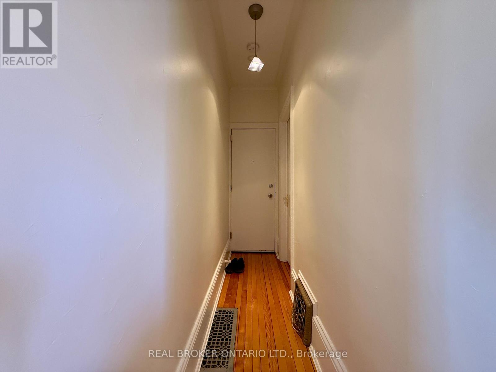 4 GOULD STREET