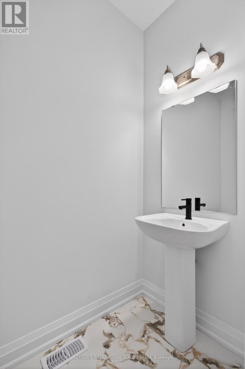 12 - 675 VICTORIA ROAD N