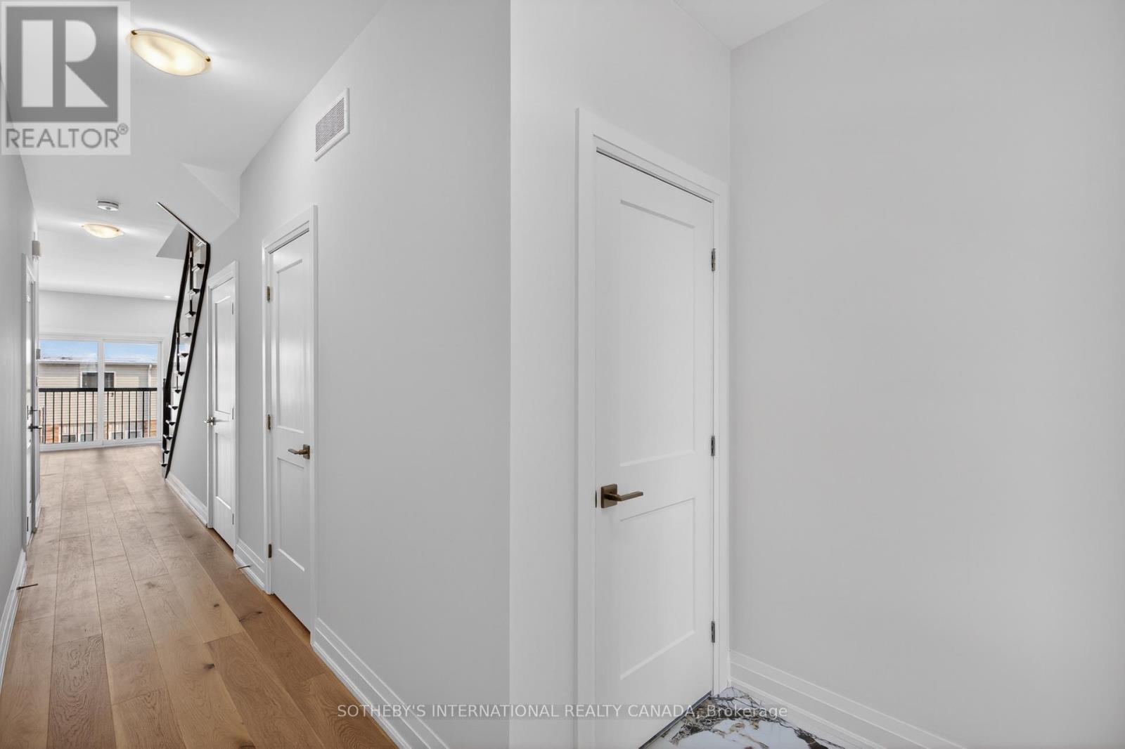 12 - 675 VICTORIA ROAD N