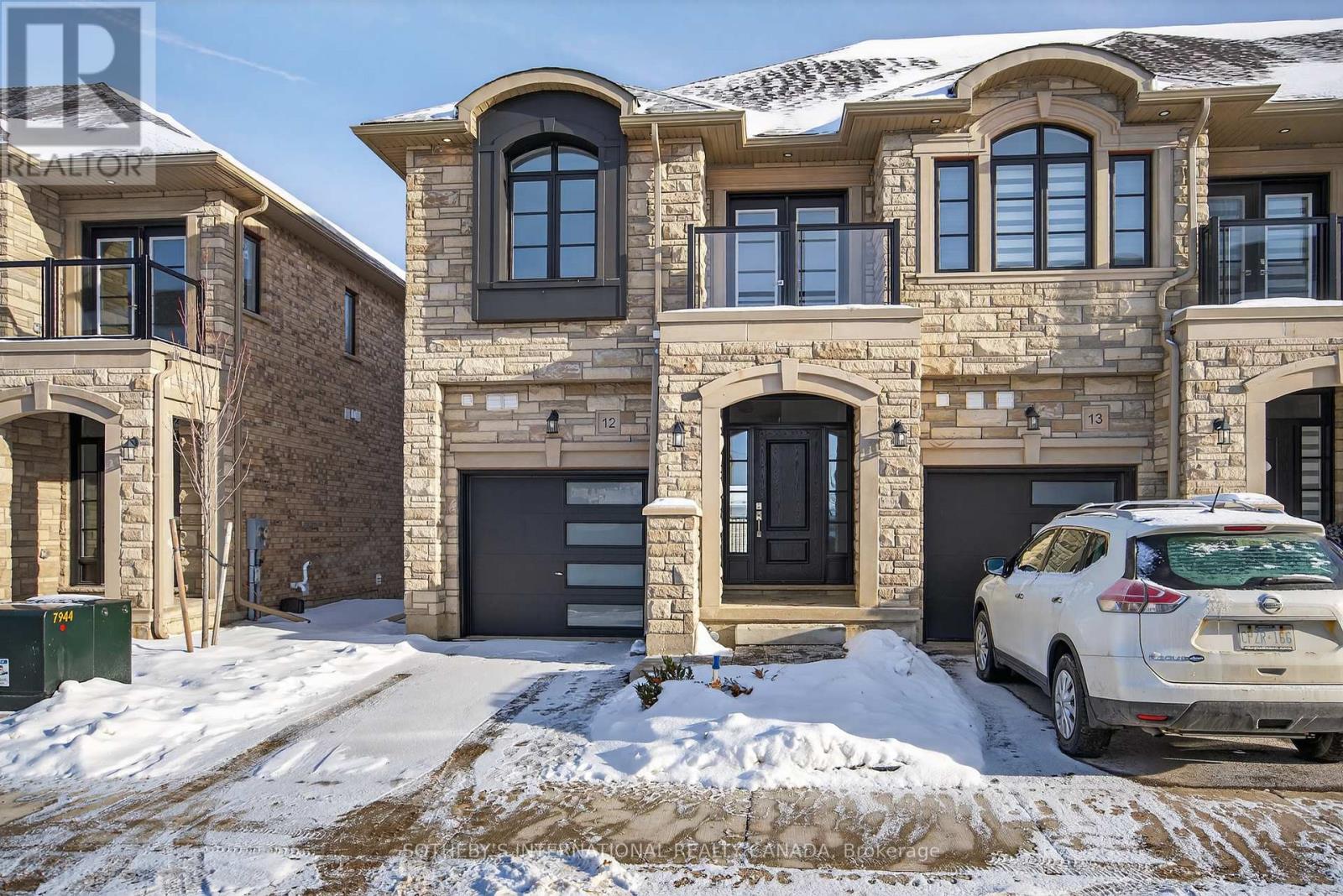 12 - 675 VICTORIA ROAD N