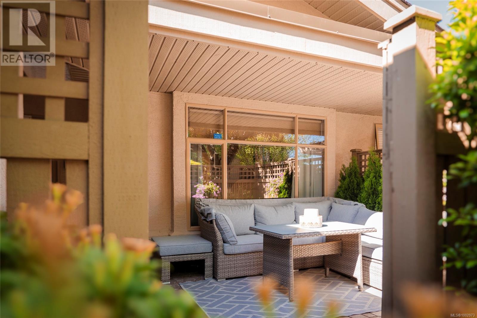 18 4991 Bella Vista Cres