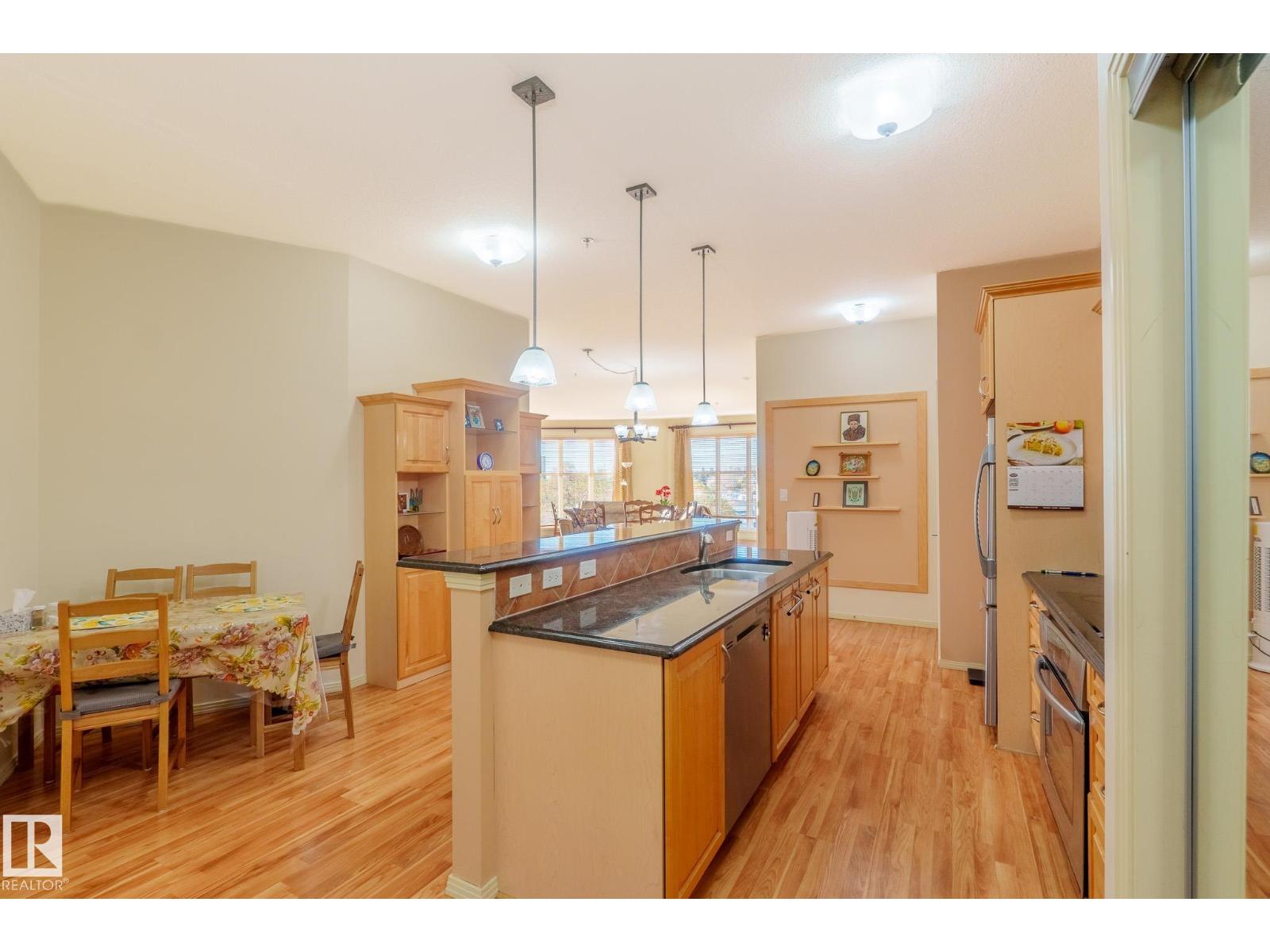 #449 4827 104A ST NW