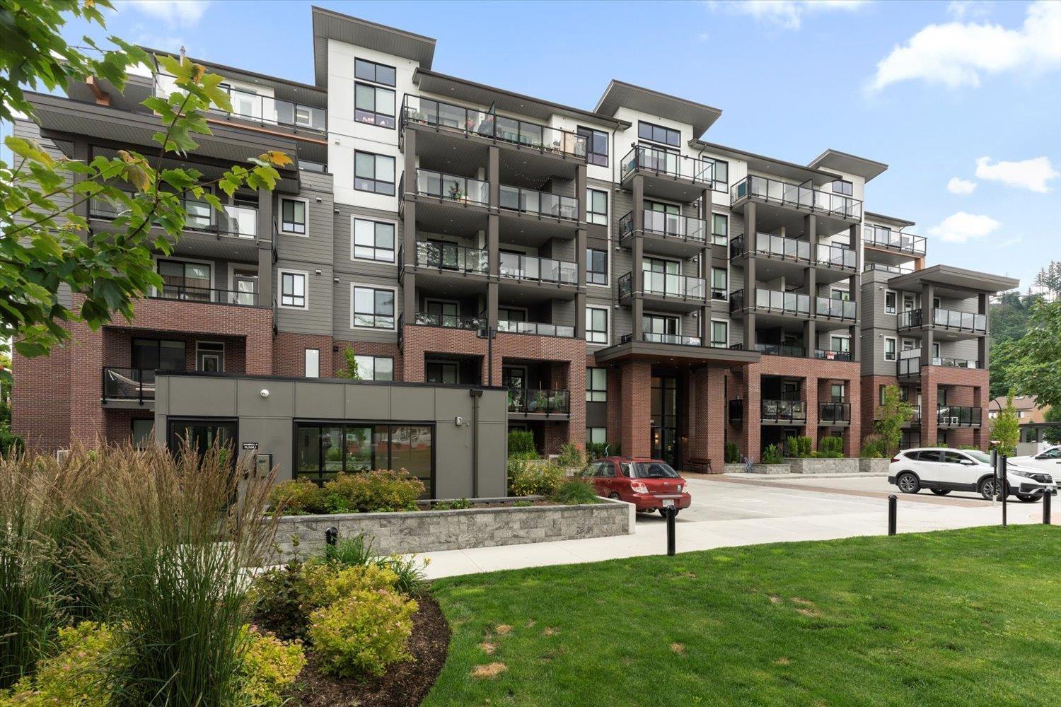 308 45511 CAMPUS DRIVE|Garrison Crossing