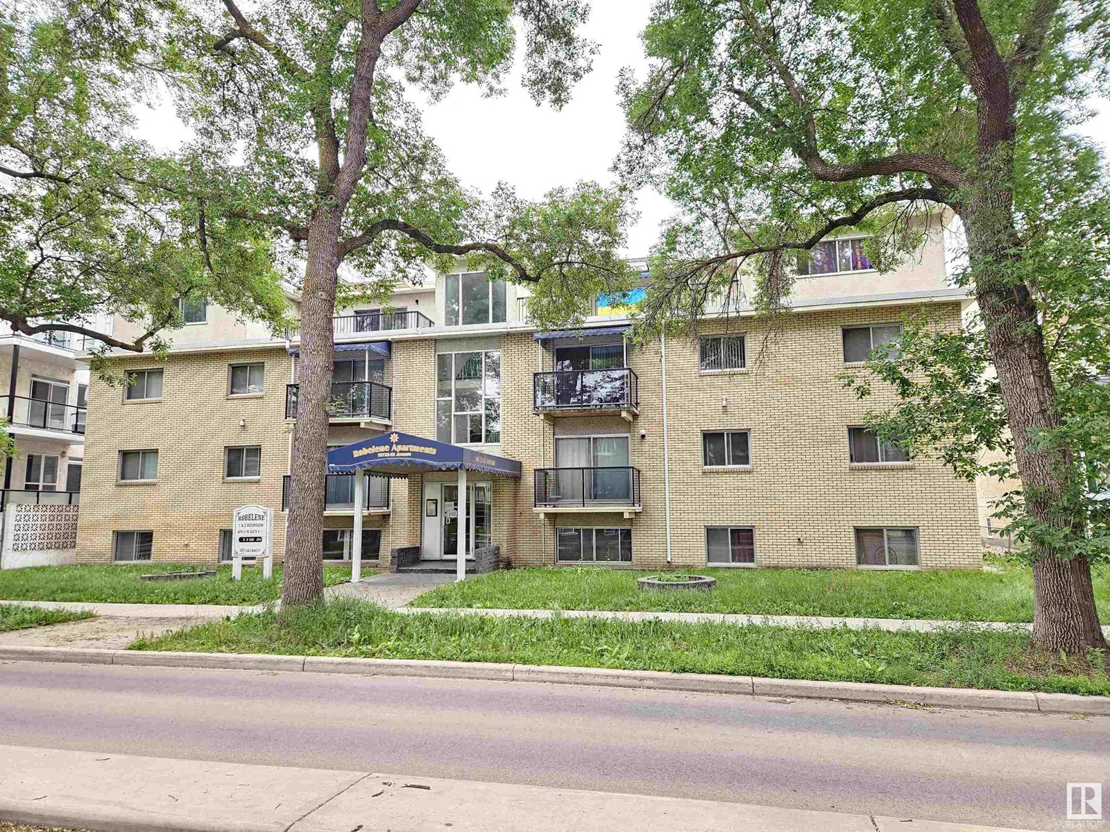 10725 83 AV NW