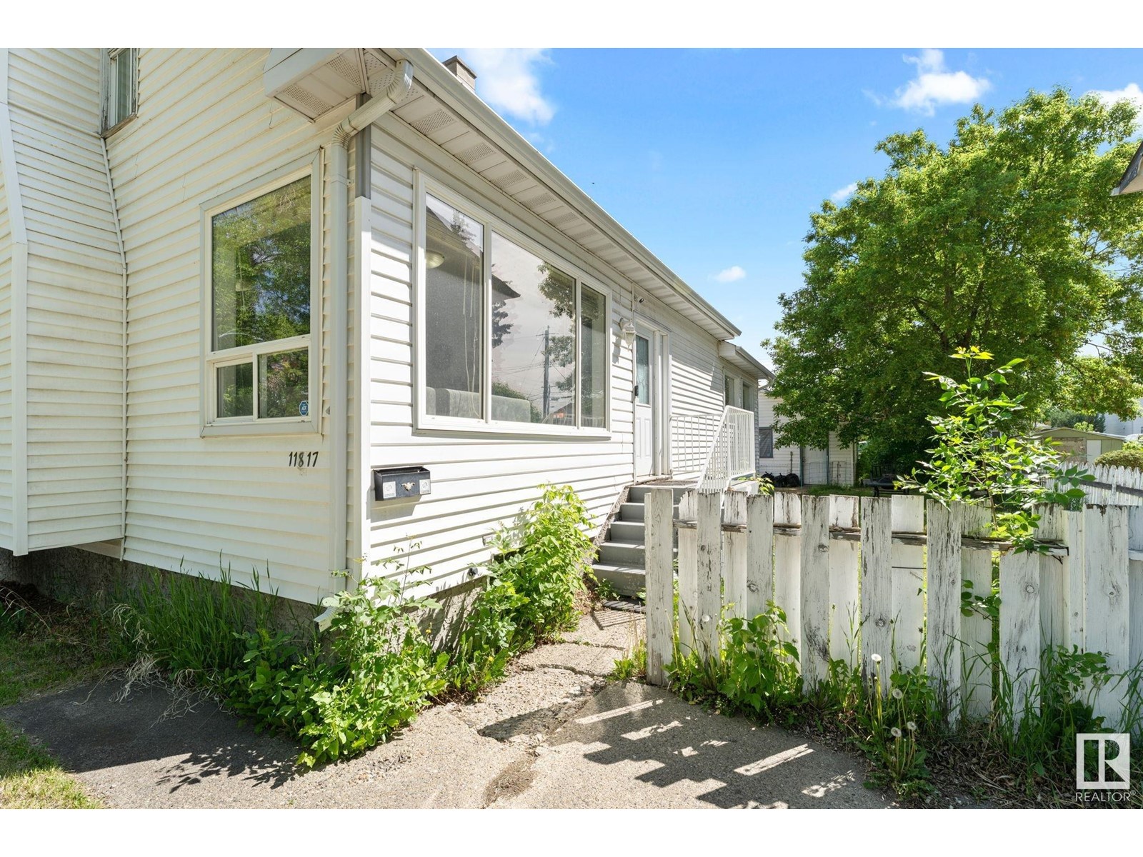 11817 44 ST NW