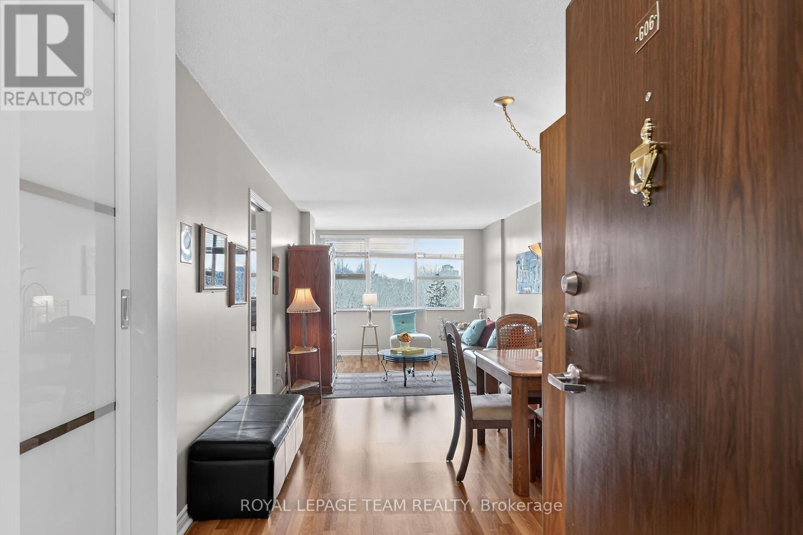 606 - 555 BRITTANY DRIVE