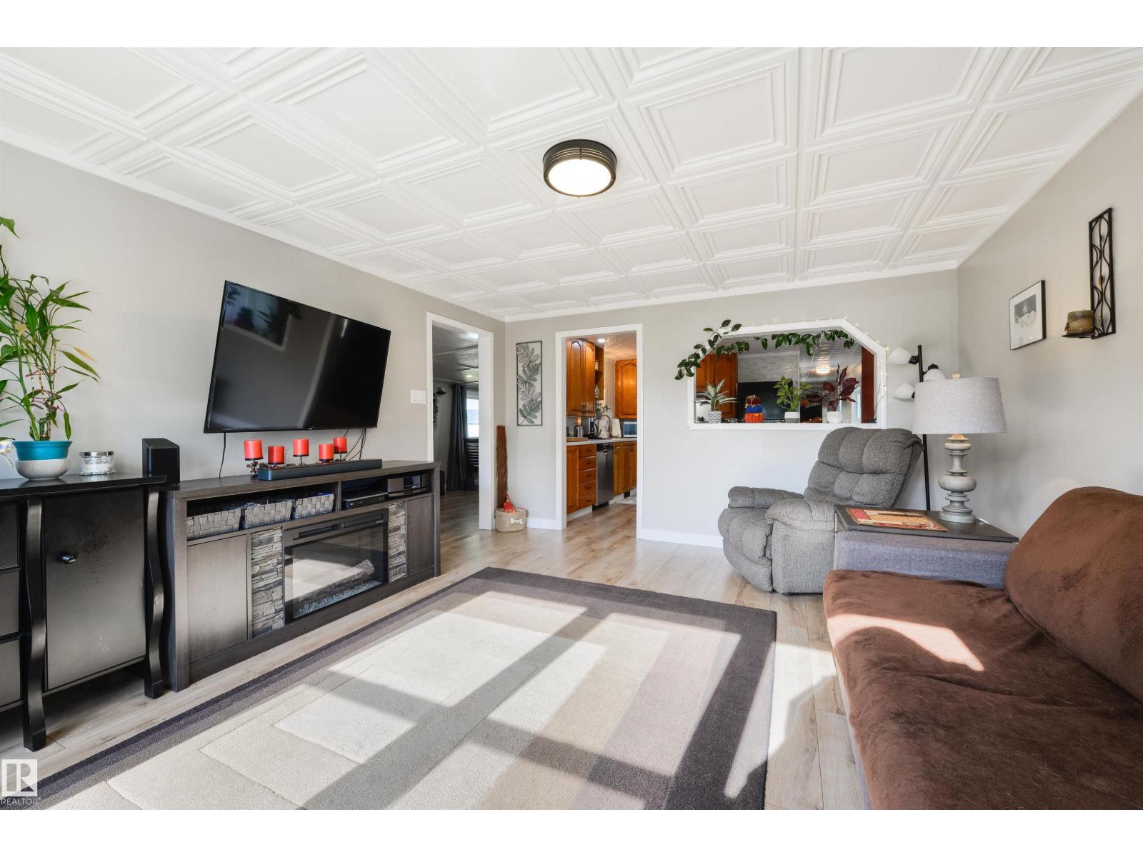 15 Post RD NW
