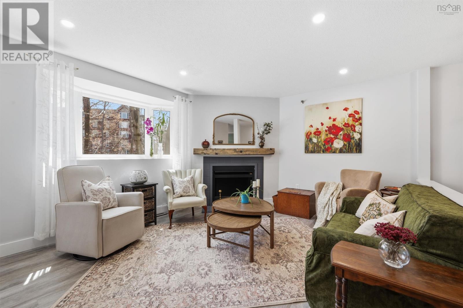 Photo 1 of 23 — 108 12 Spinnaker Drive Unit 108, Halifax, NS B3N3A8