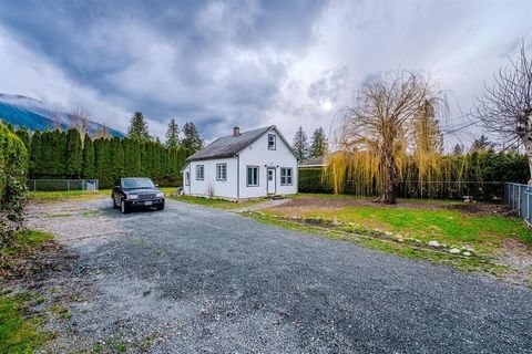 52752 BUNKER ROAD|Rosedale Rosedale BC V0X1X1