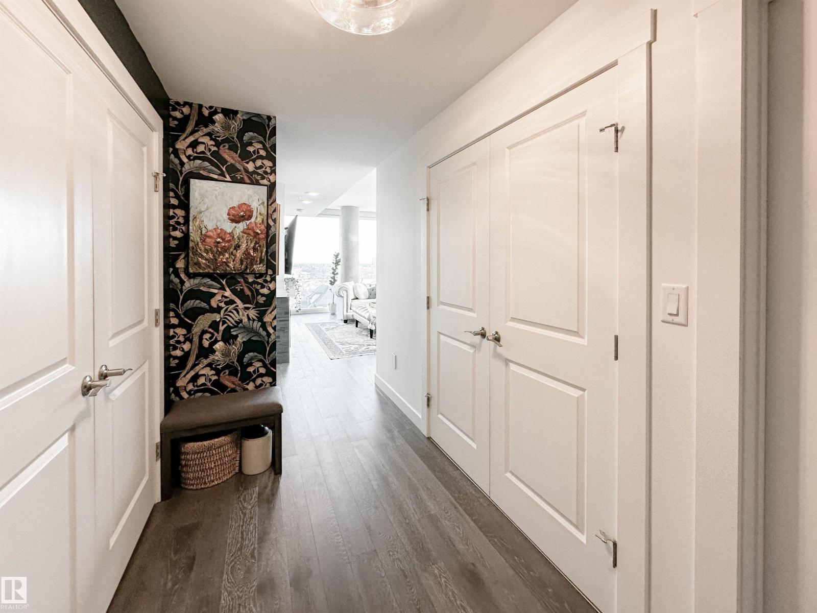 #1804 9720 106 ST NW