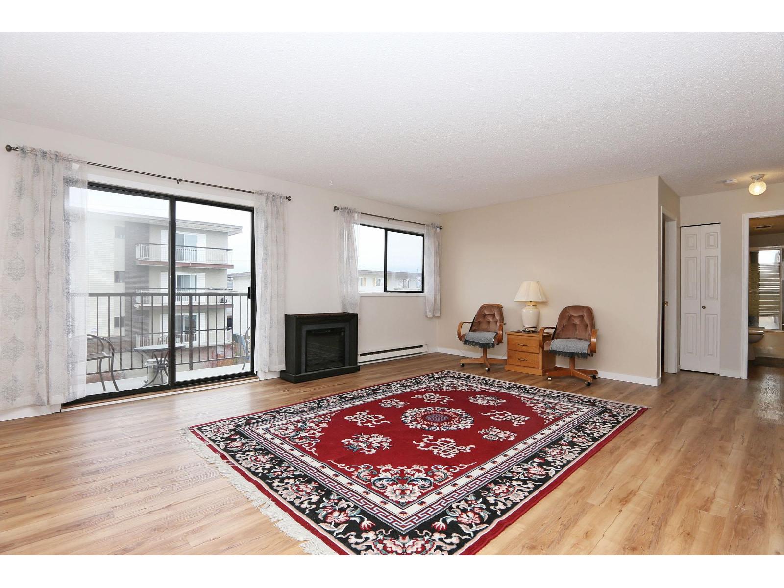 201 9417 NOWELL STREET|Chilliwack Downtown