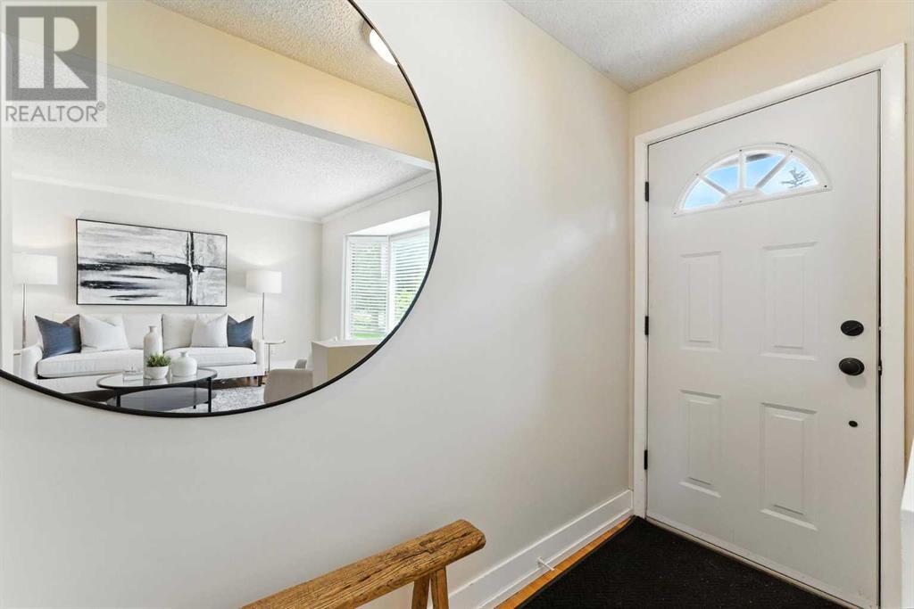 57 Gladeview Crescent SW