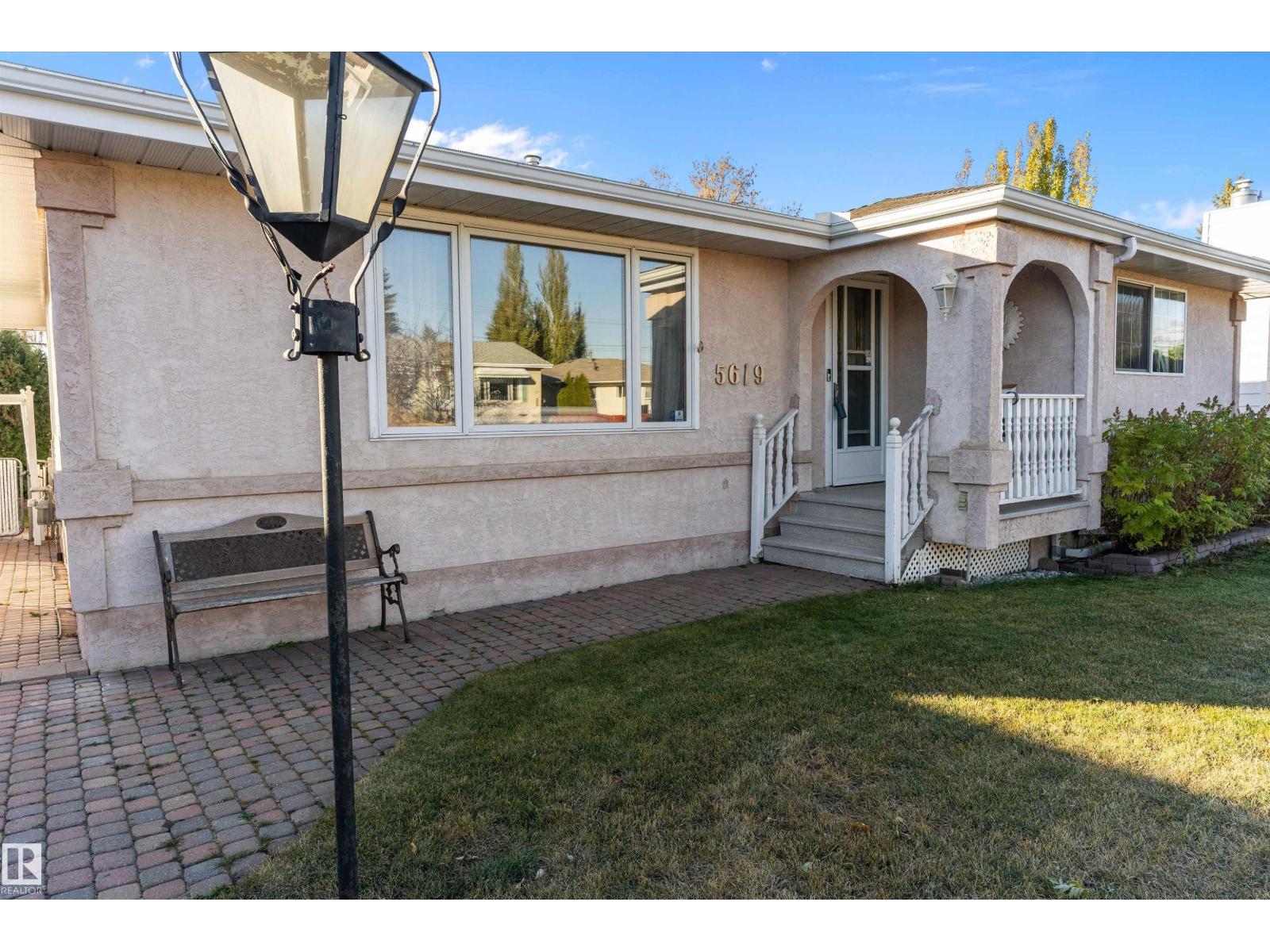5619 140A AV NW