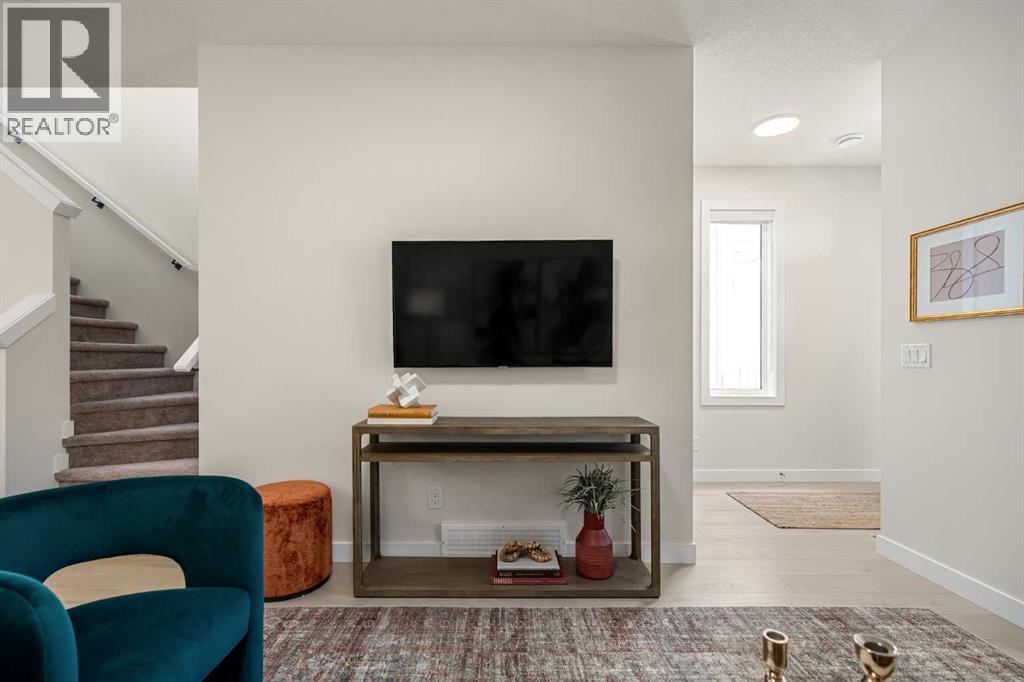 215 Keystone Creek Drive NE