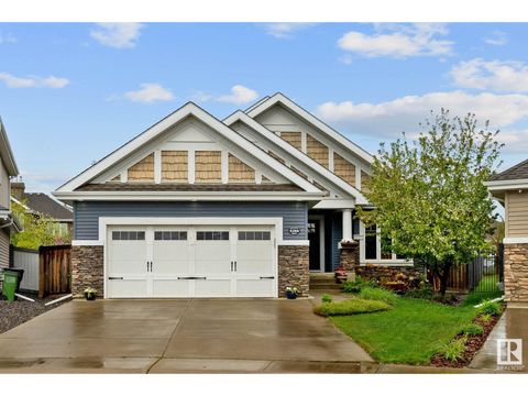 4284 SAVARYN DR SW Edmonton AB T6X0P4