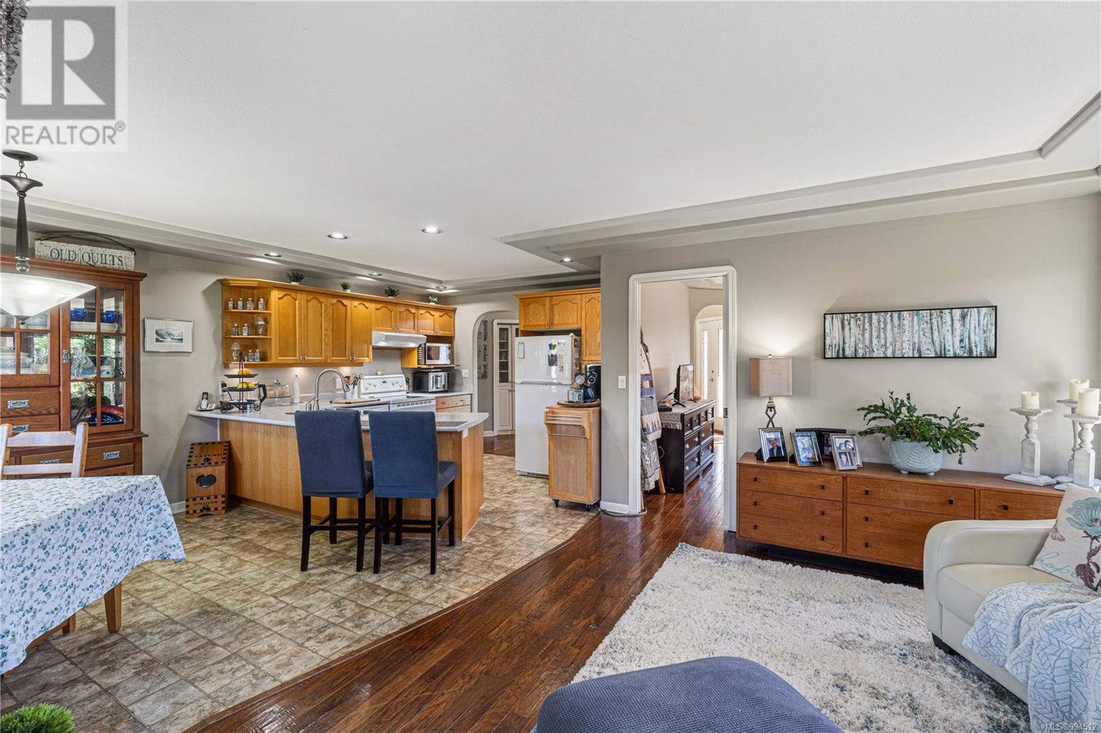 675 Lowry's Rd