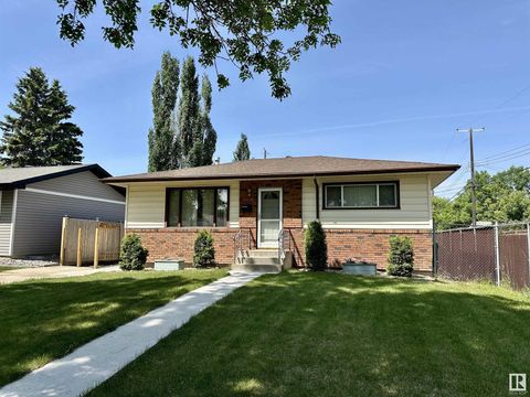 10458 166 ST NW Edmonton AB T5P4C7