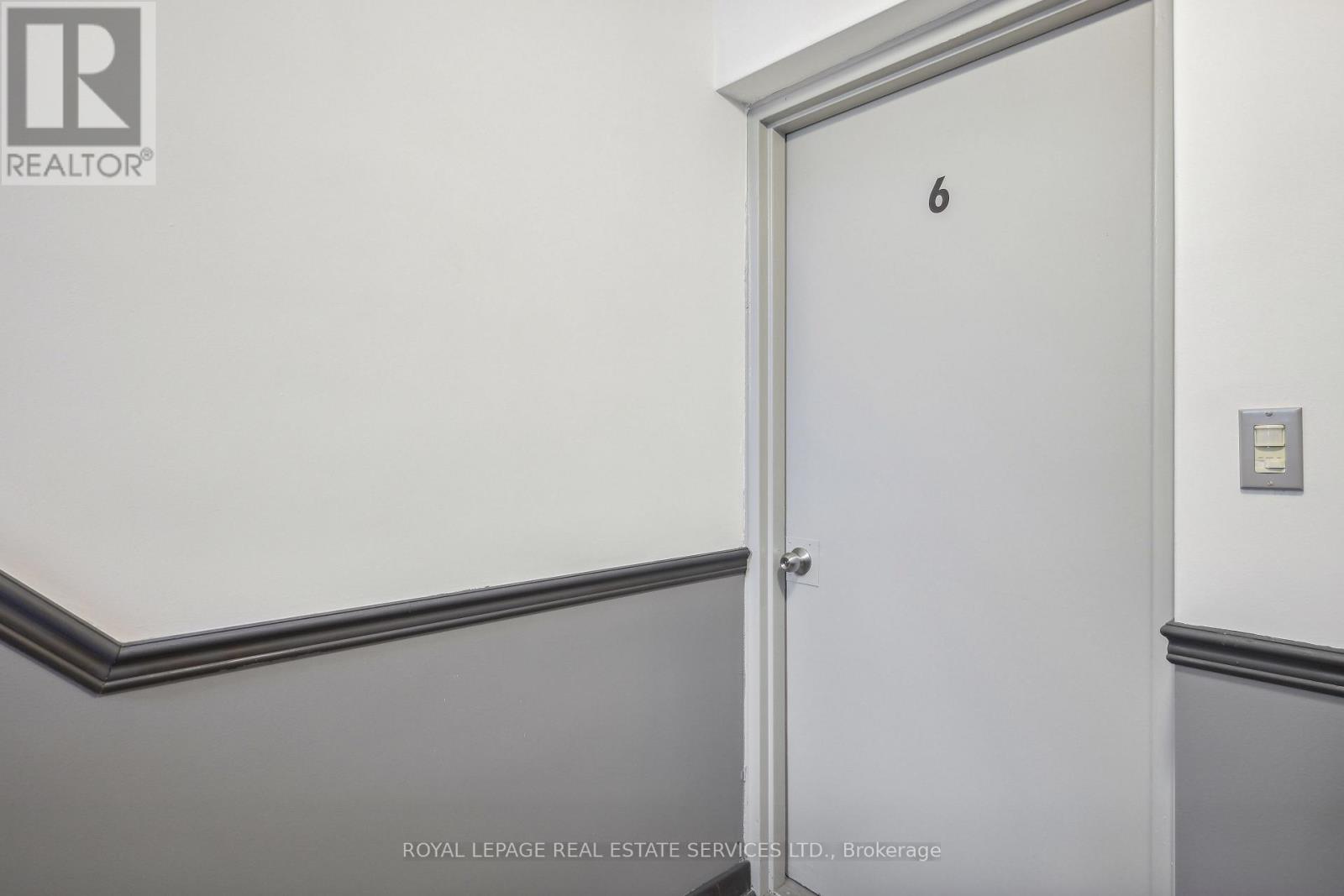 6 - 18 THIRTY THIRD STREET