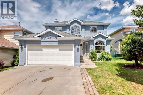 6 Gleneagles Close Cochrane AB T4C1N7