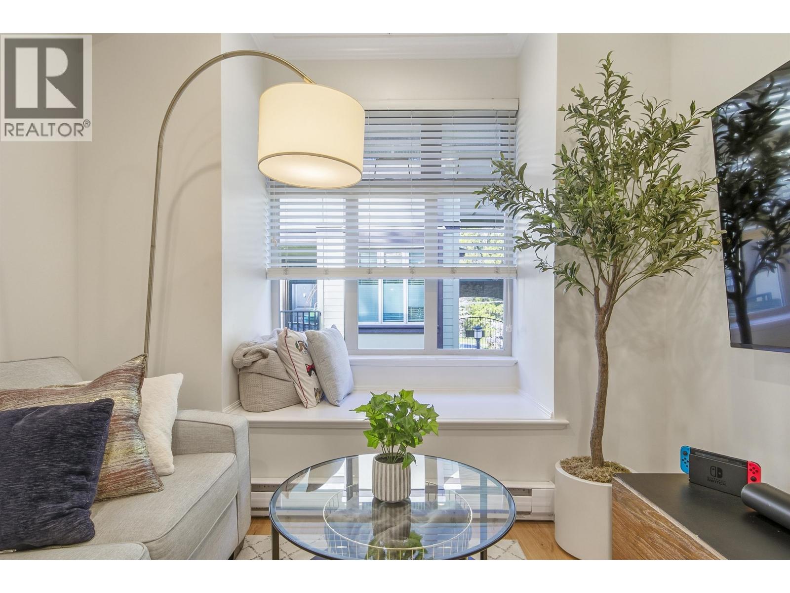 219 5588 PATTERSON AVENUE