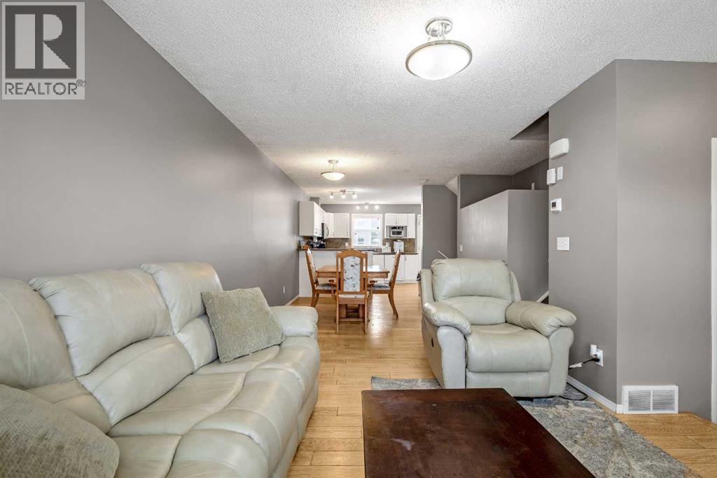 806 Prairie Sound Circle NW