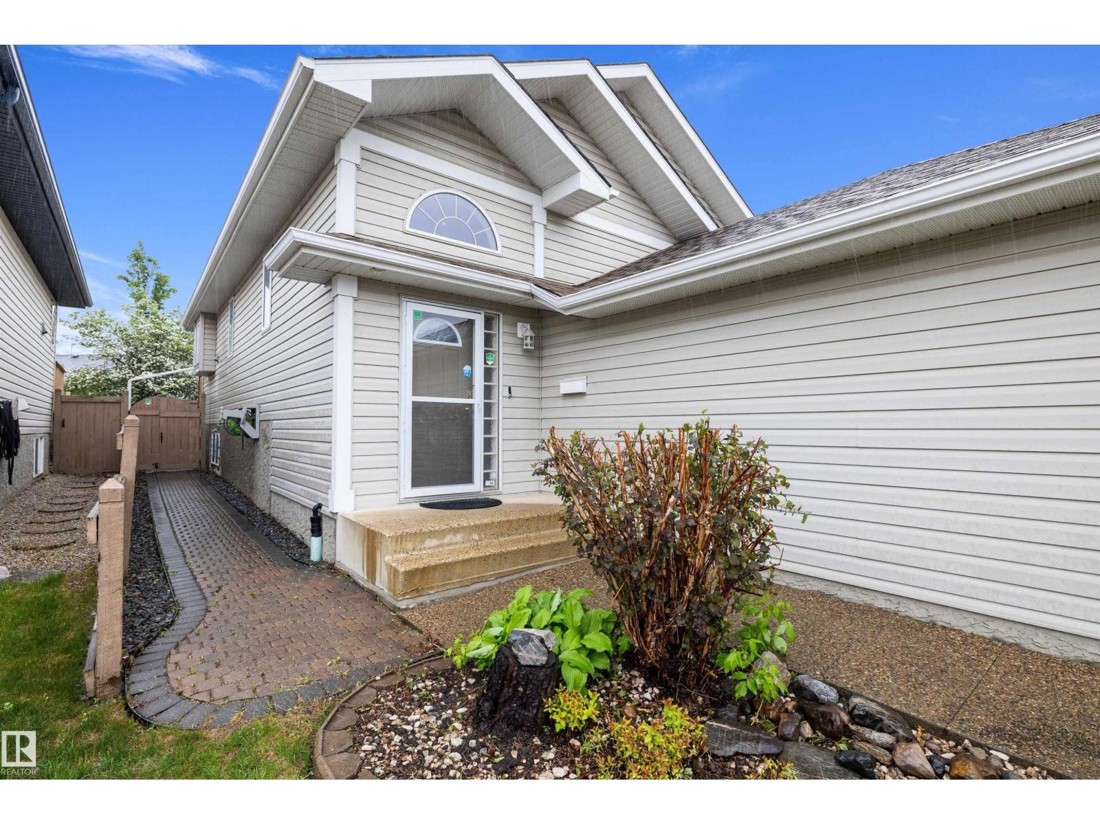 9210 163 AV NW