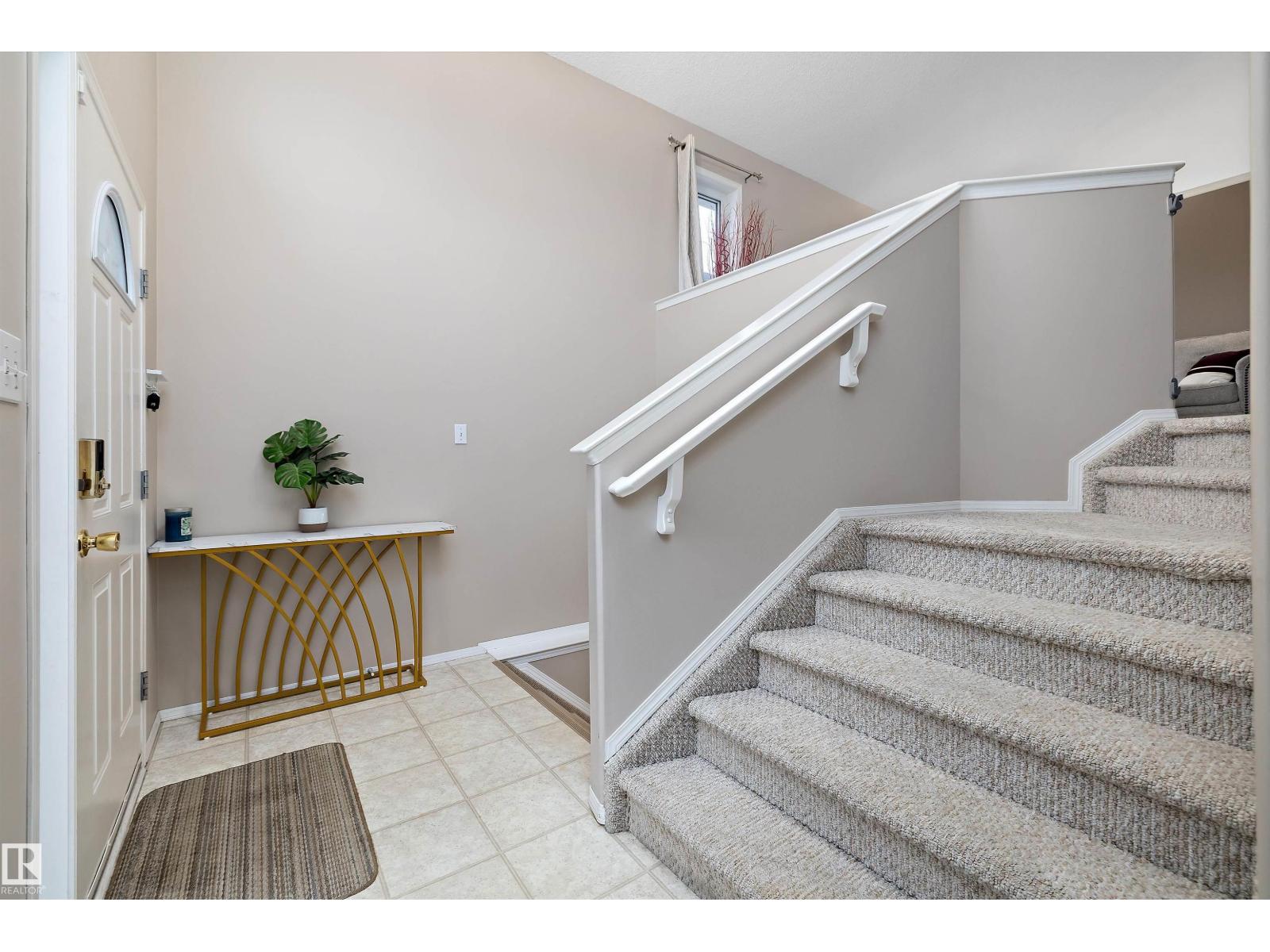 9210 163 AV NW