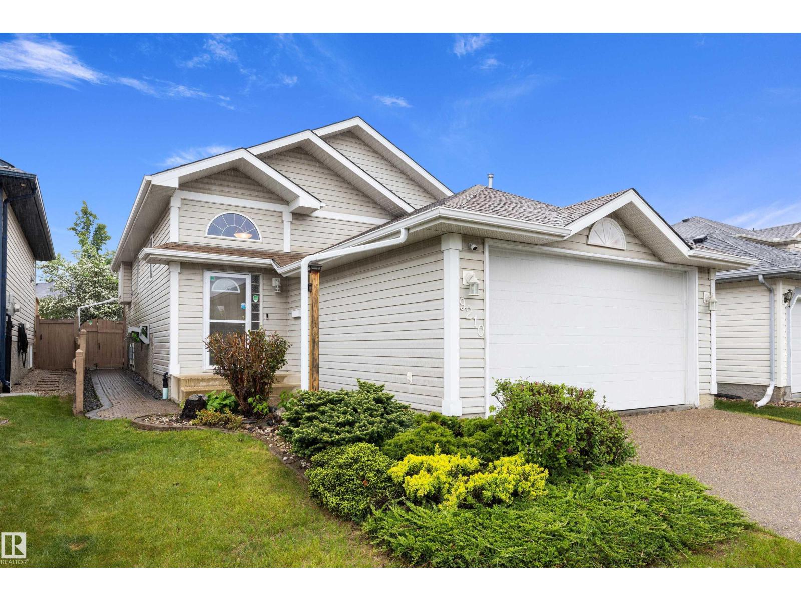 9210 163 AV NW