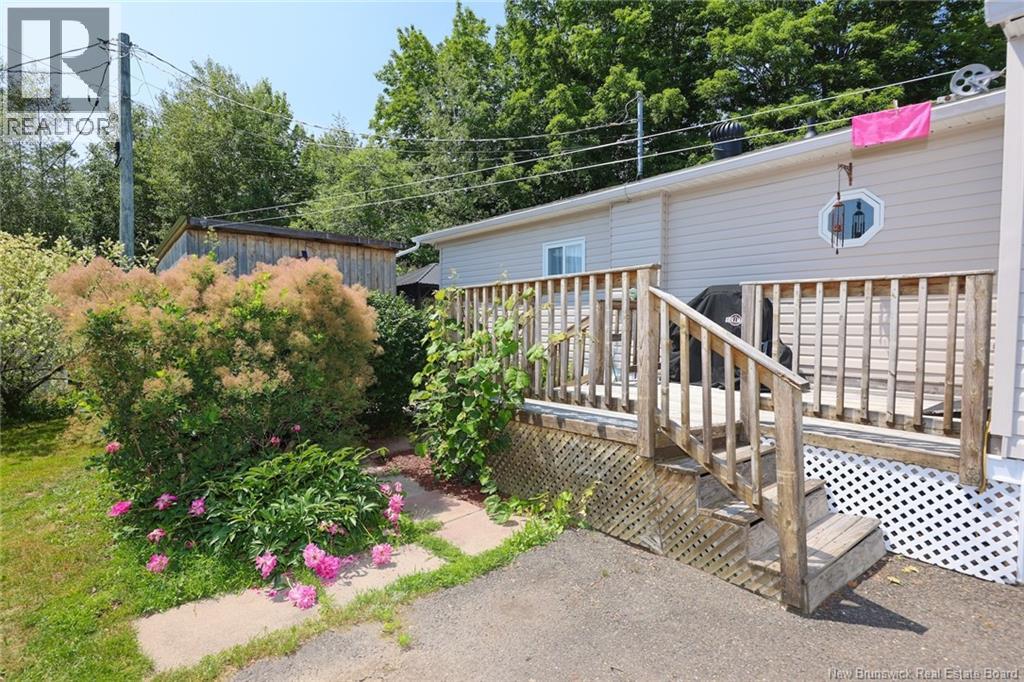 425 Kingsley Road - Photo 3