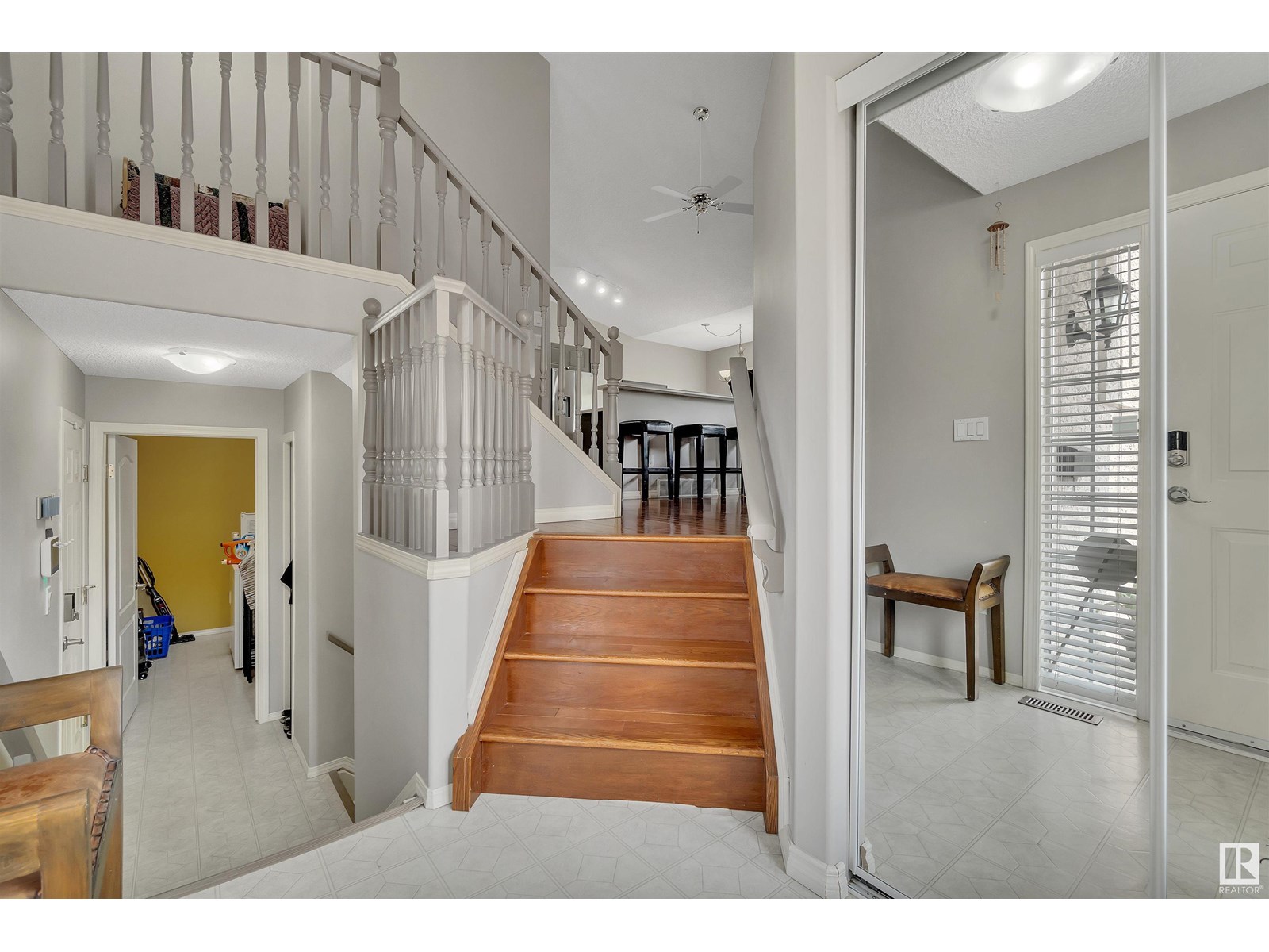 #123 215 BLACKBURN E SW