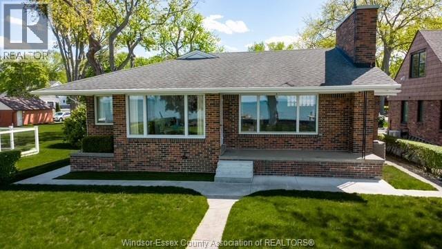 13942 RIVERSIDE DRIVE East