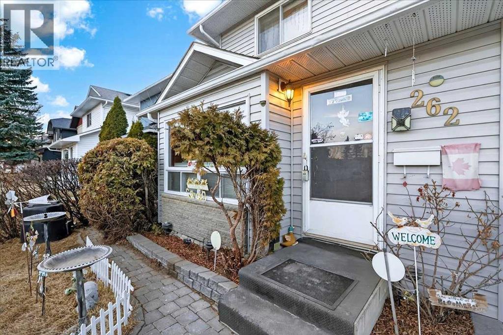 262 Martindale Boulevard NE