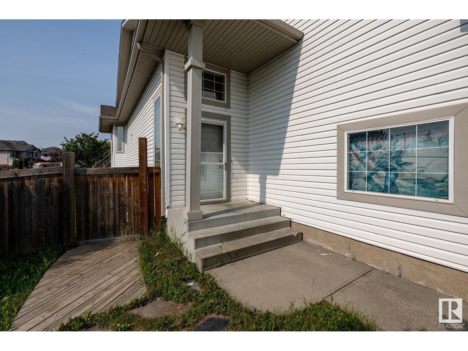 514 79 ST SW