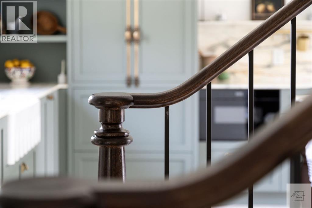 1011 Lake Wapta Way SE