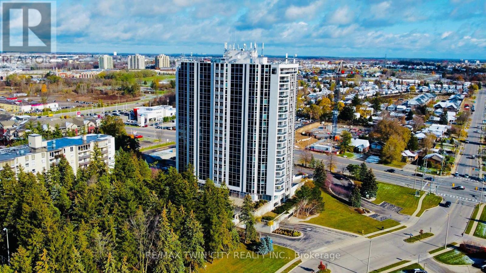 905 - 190 HESPELER ROAD