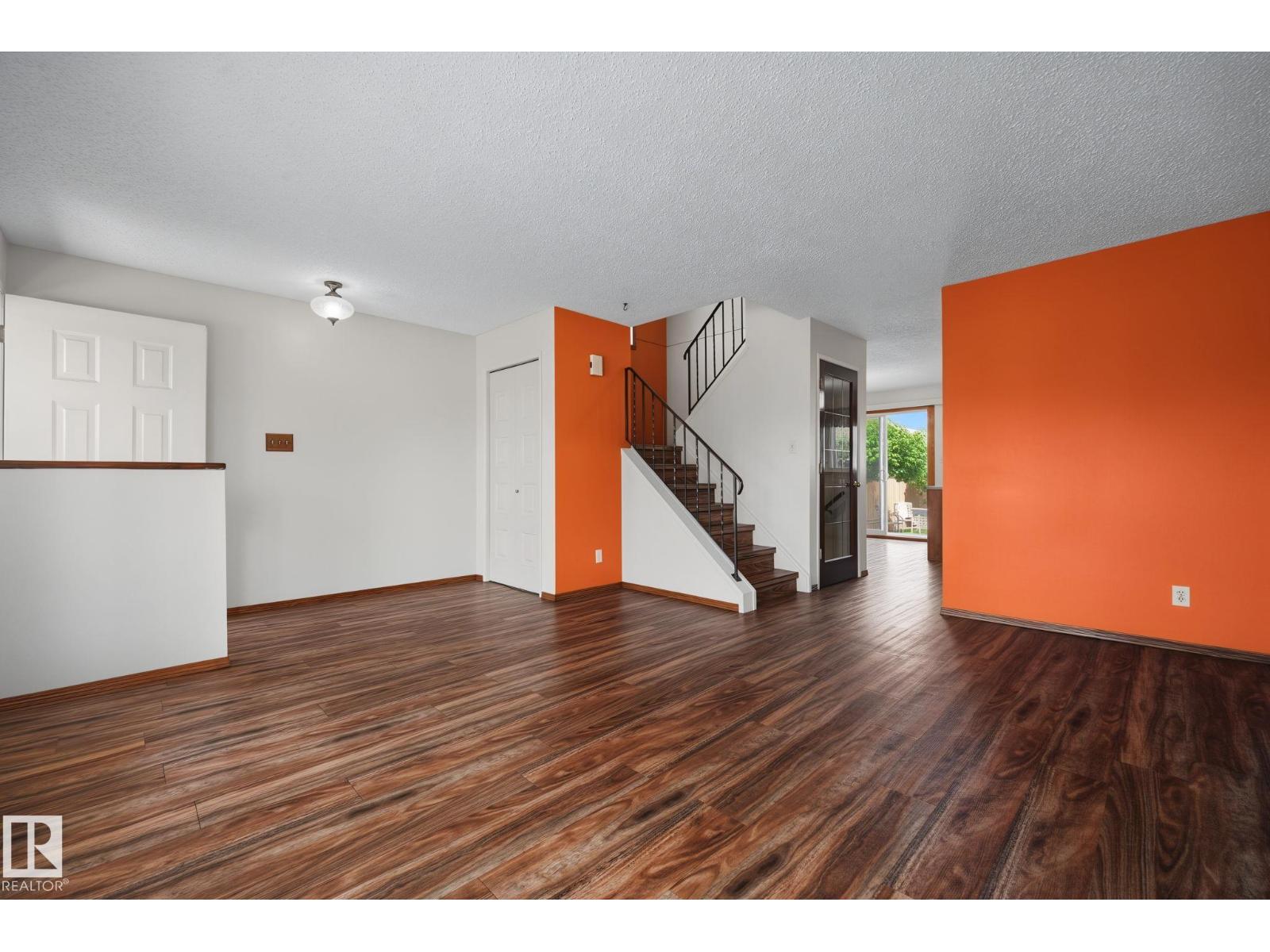 9516 173 AV NW