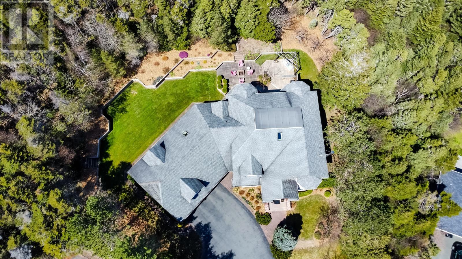3 Dumfries Place