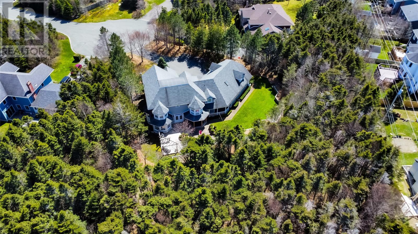 3 Dumfries Place