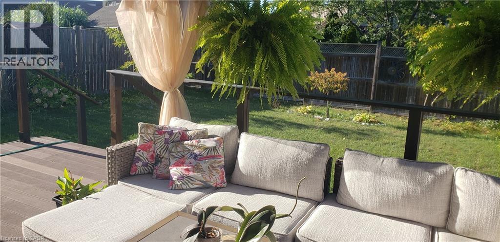 9147 HENDERSHOT Boulevard